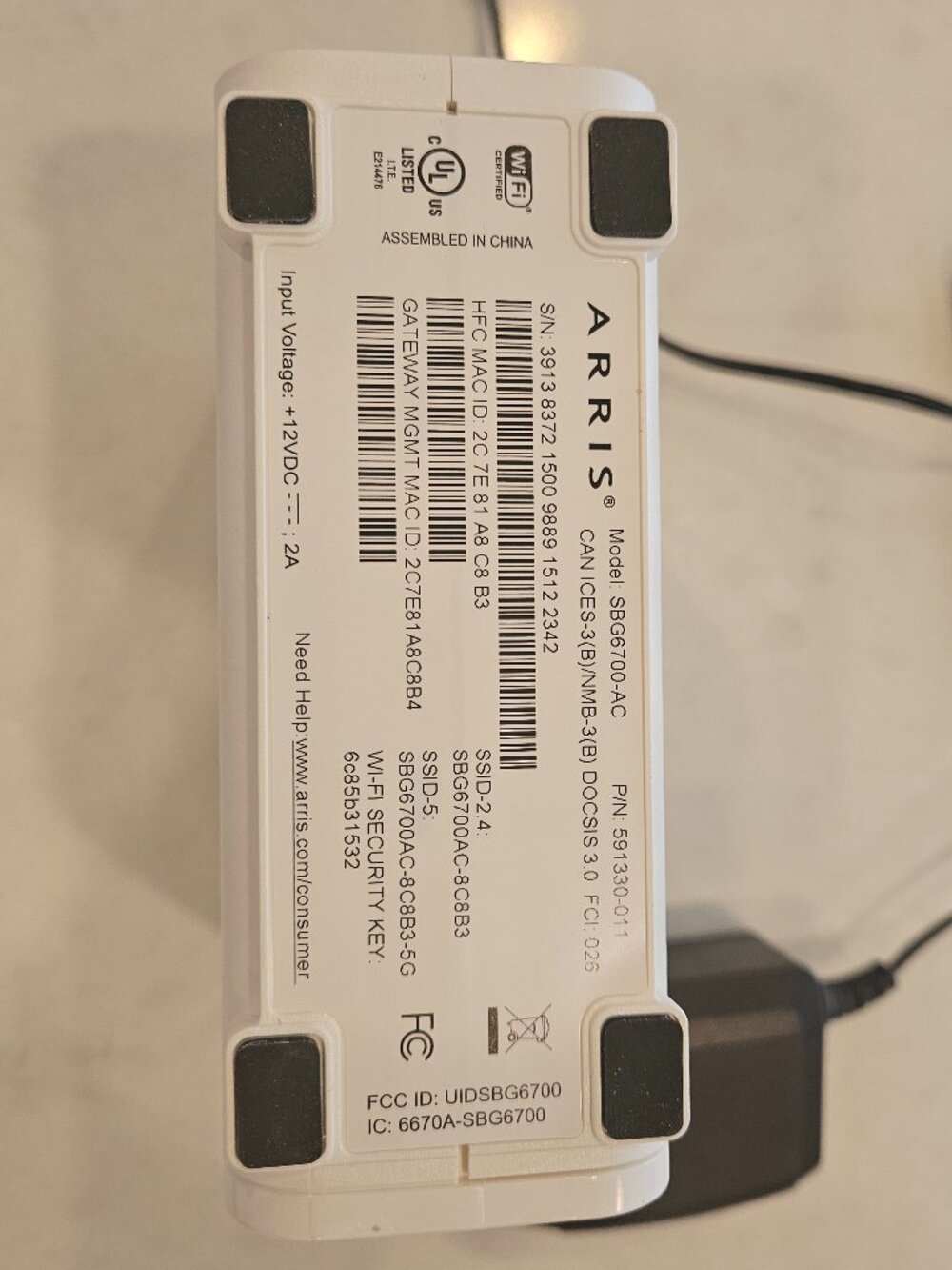 ARRIS Cable Modem & WiFi Router Model SBG6700-AC - White - Picture 3 of 4